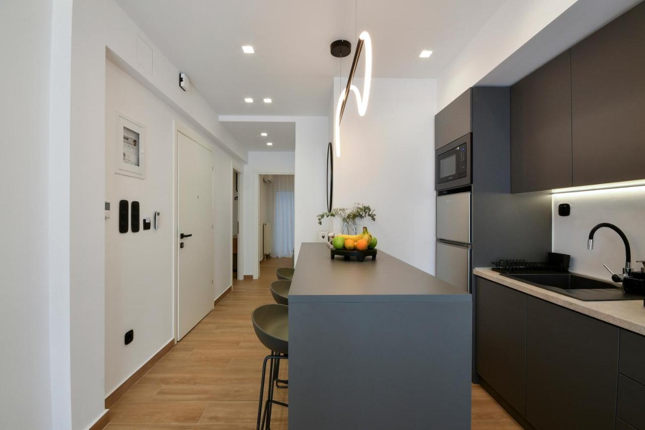 Luxury Downtown Apartment C2 Салоники Экстерьер фото